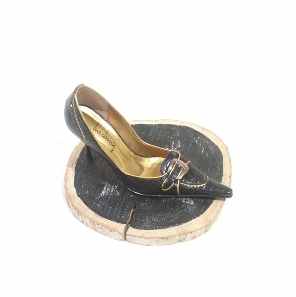 High Heels - Picture 4 of 5